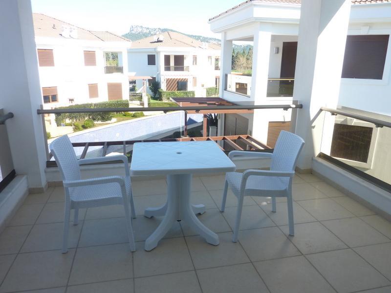 Cristal Villalar Kemer Luaran gambar