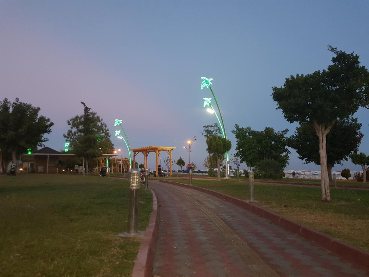 Cristal Villalar Kemer Luaran gambar