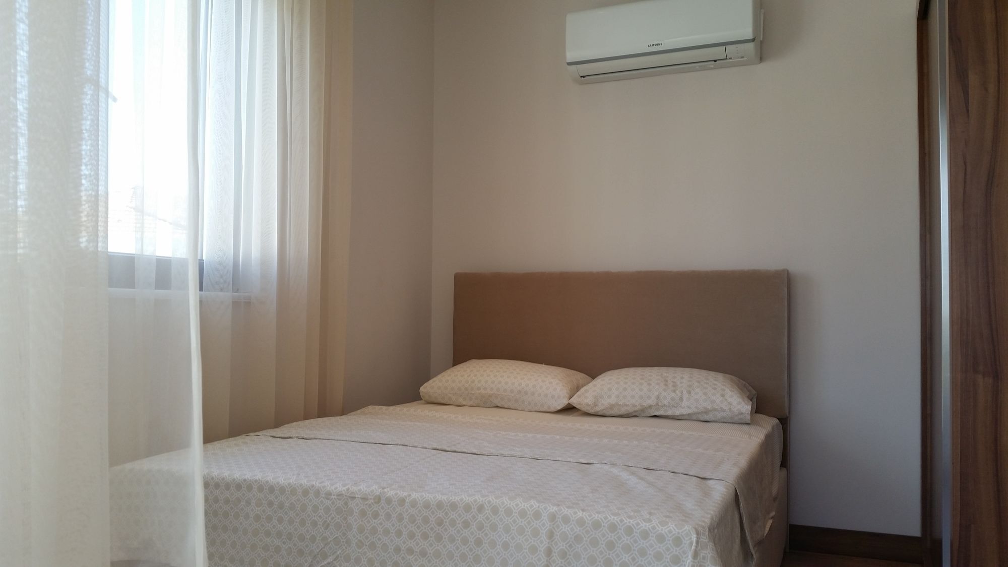 Cristal Villalar Kemer Luaran gambar