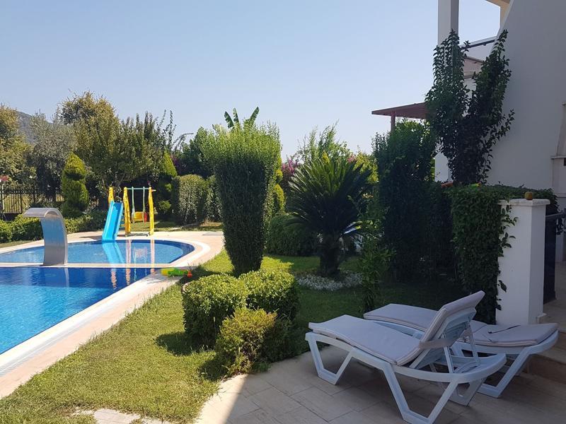Cristal Villalar Kemer Luaran gambar