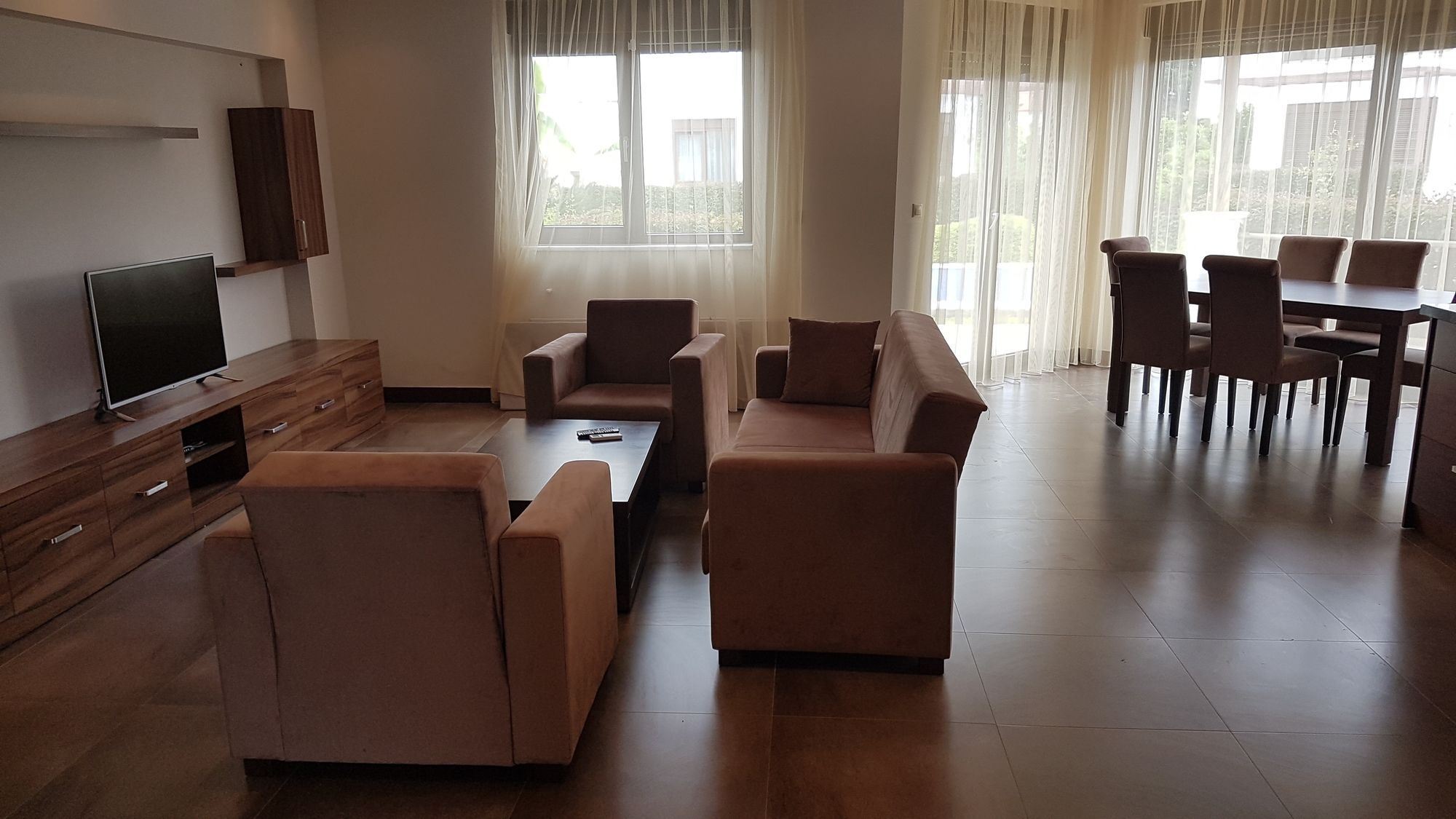 Cristal Villalar Kemer Luaran gambar